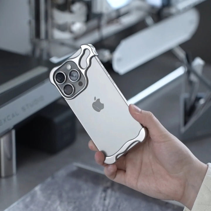 iPhone special-shaped zinc alloy protective case provides bare metal texture Heloideo